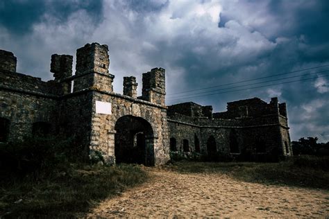 Ruínas do Sanatório Albergaria Grandella EsquecidoS FORGOTTEN