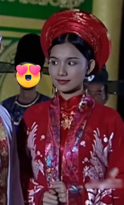 Sao nữ Vbiz bỗng hot trở lại vì nhan sắc đỉnh chóp cách đây 17 năm soi profile hóa ra từng