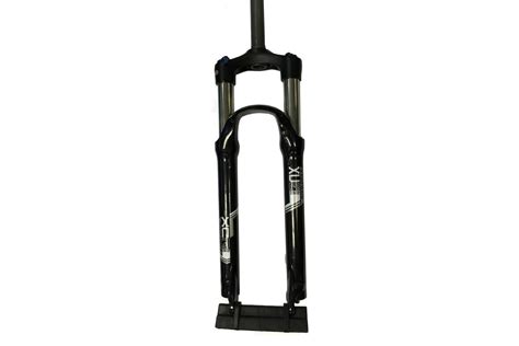 Вилка Suntour 26", без різьби 1-1/8" (28,6мм), ,із ходом 100мм, V/Disk ...