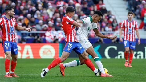 Atl Tico De Madrid Lenglet Explota Y El Bar A Sonr E