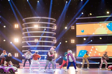 Hot Hoà Minzy xác nhận làm giám khảo Gương mặt thân quen 2022