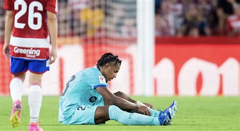 Clásico Aus Barcelona Muss Wochenlang Auf Koundé Verzichten