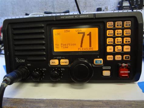 Icom Ic M Vhf Fm Submersible Fixed Mount Marine Radio Transceiver