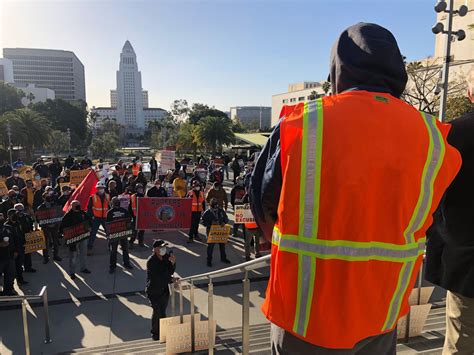 Fighting Wage Theft in the Golden State : Wage Theft Microsite Title
