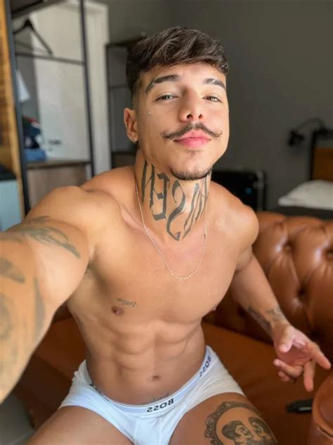 Famosos Ryan Silveira E Fabuus Em Putaria Gay No Motel Famosos Nus