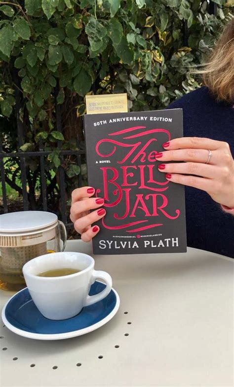 Book Review The Bell Jar By Sylvia Plath The Fbc Paris The Bell Jar