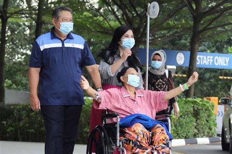 Foto Ani Yudhoyono Meninggal Dunia Netizen Berduka Lewat Tagar