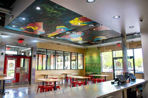 Inside Oregons First Daves Hot Chicken Location Open April 30 Eater Portland