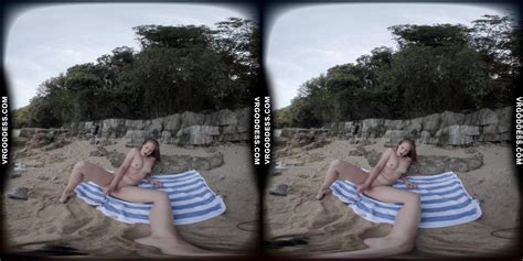 On Vacation With Mira Masturbating And Getting Off On A Tropical Beach In Italy Vr Porn Video