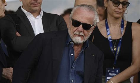 De Laurentiis Super Premio Per Battere Il Barcellona Il Motivo