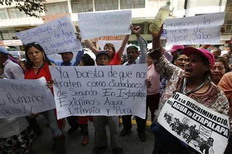 La Jornada Vecinos de Iztapalapa acusan discriminación en abasto de agua