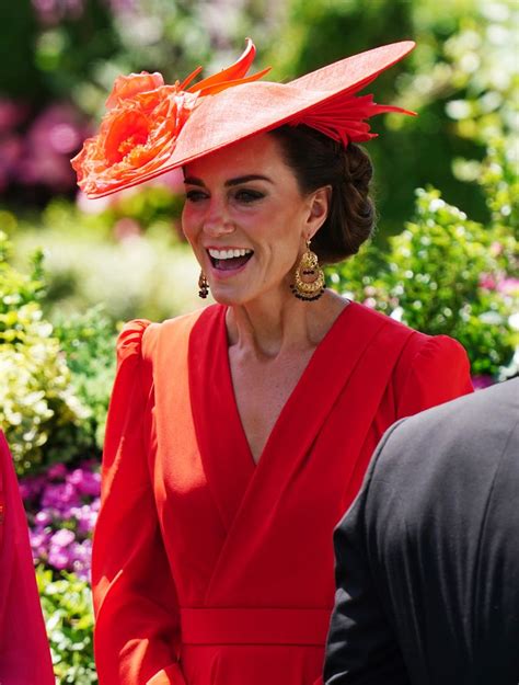 Princess Kate Wows The Crowds At Ascot In Unexpected Red Dress Hello