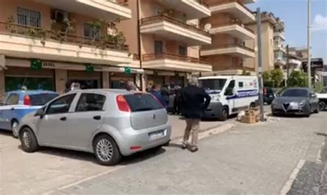 Video Paura Ad Aversa Ladri Armati Tentano Un Assalto Al Portavalori