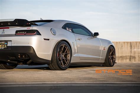 Chevrolet Camaro SS 6th Gen Silver Stance SF07 Wheel Front