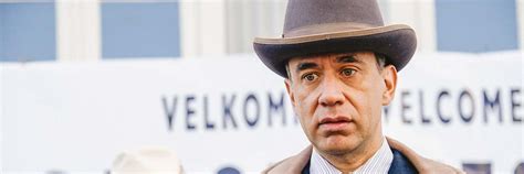 Will Fred Armisen Win Icelands Al Capone Look Alike Contest Ifc