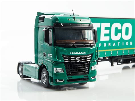 Масштабная модель КАМАЗ-54901 с полуприцепом НЕФАЗ-93341 ITECO зеленый ...
