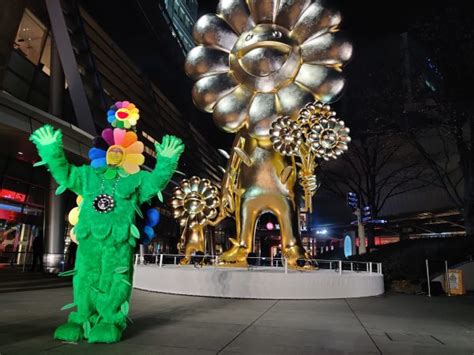 Takashi Murakami Flower Sculpture