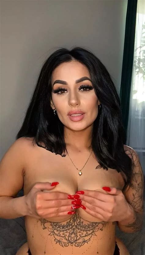 I M Your Shy Type Of Slut But I Ll Show Them If You Ask Nicely Nudes Slut Nude Pics Org