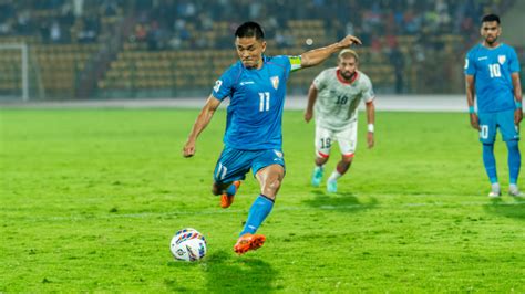 Captain Sunil Chhetri Record Breaking India अंतरराष्ट्रीय फुटबॉल से संन्यास लेने का किया ऐलान