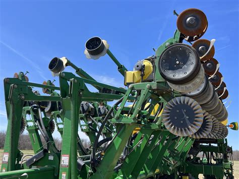 John Deere 1790 1632 Planter Ccs Seed Delivery 15” Rows No Till Keaton Seed Firmers Cast Ir