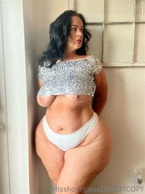 Misshourglass Nude Onlyfans Leaks The Fappening Photo