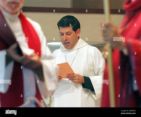 Padre alberto cutie fotografías e imágenes de alta resolución Alamy