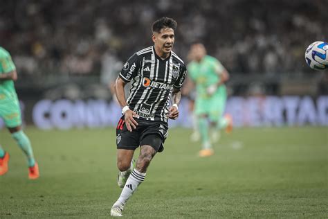 Zaracho Sofre Lesão Leve Na Coxa Direita E Vira Desfalque No Atlético