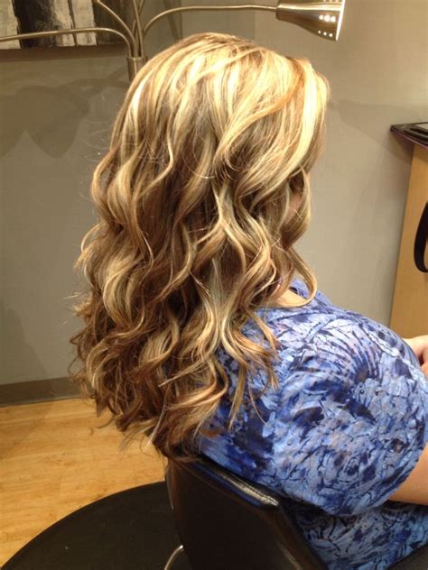 Highlift Blonde With A Base Bust With Ash Toner Wand Curls Lovely Lisa