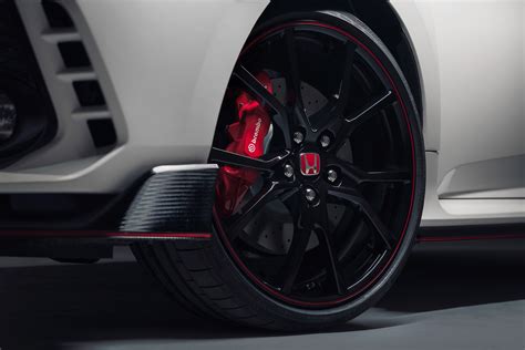 All New Honda Civic Type R Races Into View At Geneva Paul Tans