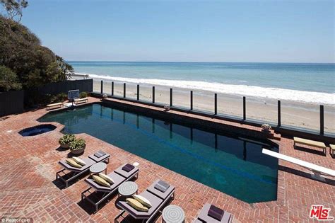 Oracle founder Larry Ellison buys producer Joel Silver's Malibu beach ...