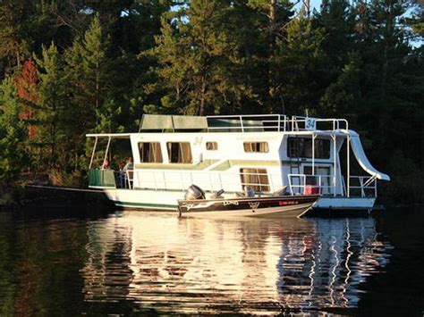 Rainy Lake - Houseboats Rentals