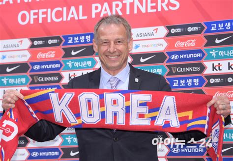 포토 한국 축구대표팀 새 사령탑 클린스만 감독 네이트 스포츠