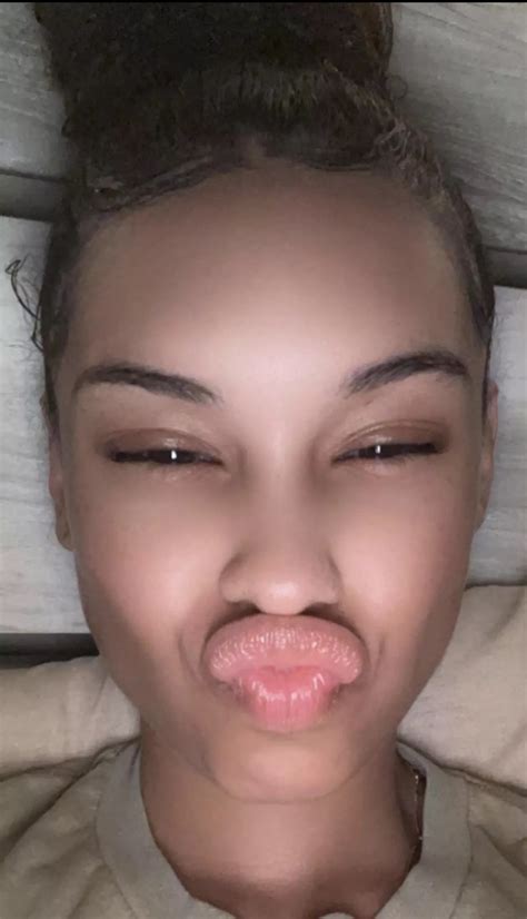 Amber Nudes Pouting NUDE PICS ORG