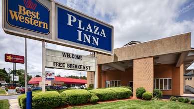 Pet Friendly Hotels in Breezewood, Pennsylvania accepting Dogs and Cats