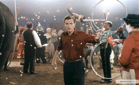 ЦИРК В ФИЛЬМЕ БЁРТОНА "КРУПНАЯ РЫБА" И В ФОТОСЕССИИ СТИВЕНА МЕЙЗЕЛЯ: la ...