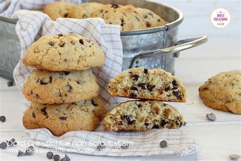 Biscotti Con Gocce Di Cioccolato E Noci Golosissimi Con La Video Ricetta