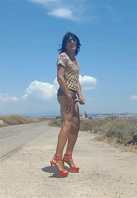 Matty Fa Marchetta In Strada Gay Crossdresser Porn D Xhamster