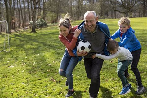 Adolescentes Felices Adultos Sanos