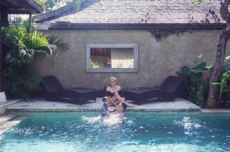 7 Hot Sexy Cynthia Ramlan Bikini Pics