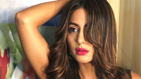 Bigg Boss 11 Finalist Hina Khan Sizzles In Her Latest PhotoshootSee