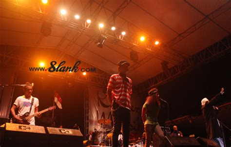 Slank Di Konser Hari Pahlawan Surabaya Slank