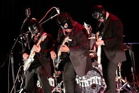 Sr Bikini en el Teatro de la Ciudad una increíble noche por los buenos tiempos