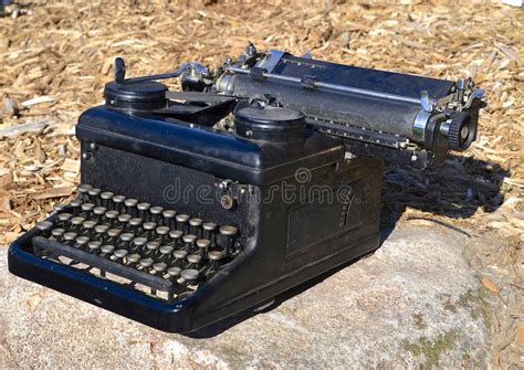 Carriage on an Old Typewriter Stock Image - Image of ruler, ancient ...