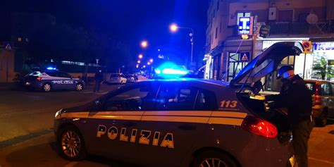 Torre Annunziata Rapina A Mano Armata Ai Danni Di Un Distributore Di