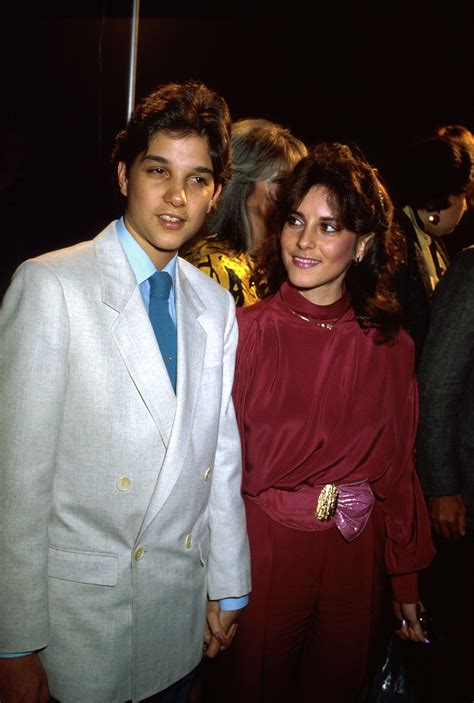 Ralph Macchio & wife Phyllis 36th Wedding Anniversary(married April 5, 1987) : r/FuckImOld