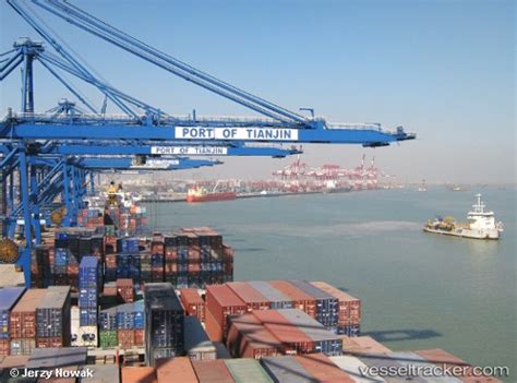 Port of Tianjin in China - vesseltracker.com