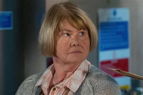 Eastenders Aunt Babe Resumes Sick Blackmail Plot Against Les And Pam