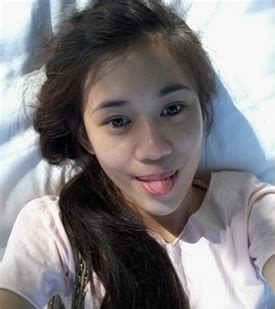 Chính diện mặt mộc xấu khó tin của hot girl Việt