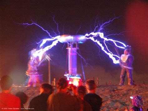 Tesla High Voltage Generator 32 Pics