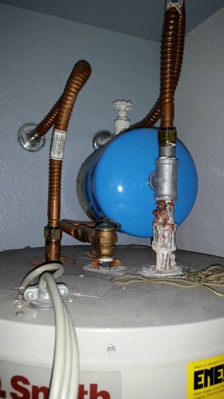 Expansion Tank Leak Can I Keep Water Heater Off Terry Love Plumbing Advice And Remodel Diy